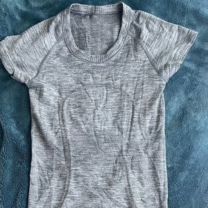 Lululemon Swiftly Tech Short Sleeve Shirt